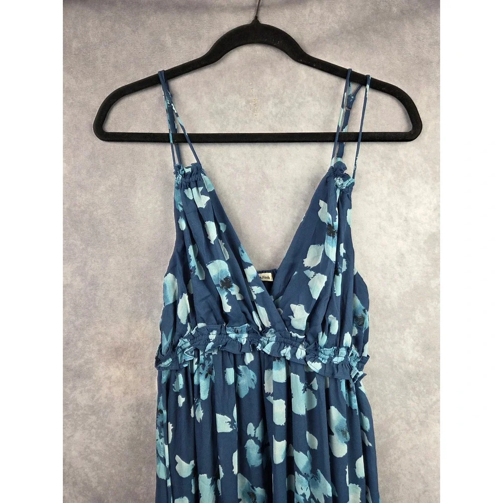 Abercrombie & Fitch neck maxi